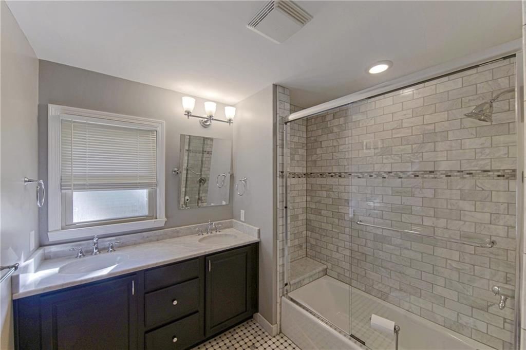 4411 W 97 Street — photo 15