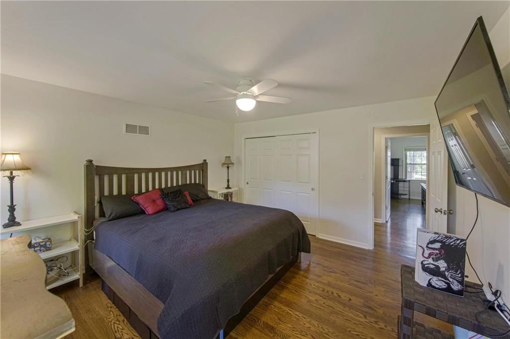 4411 W 97 Street — photo 18