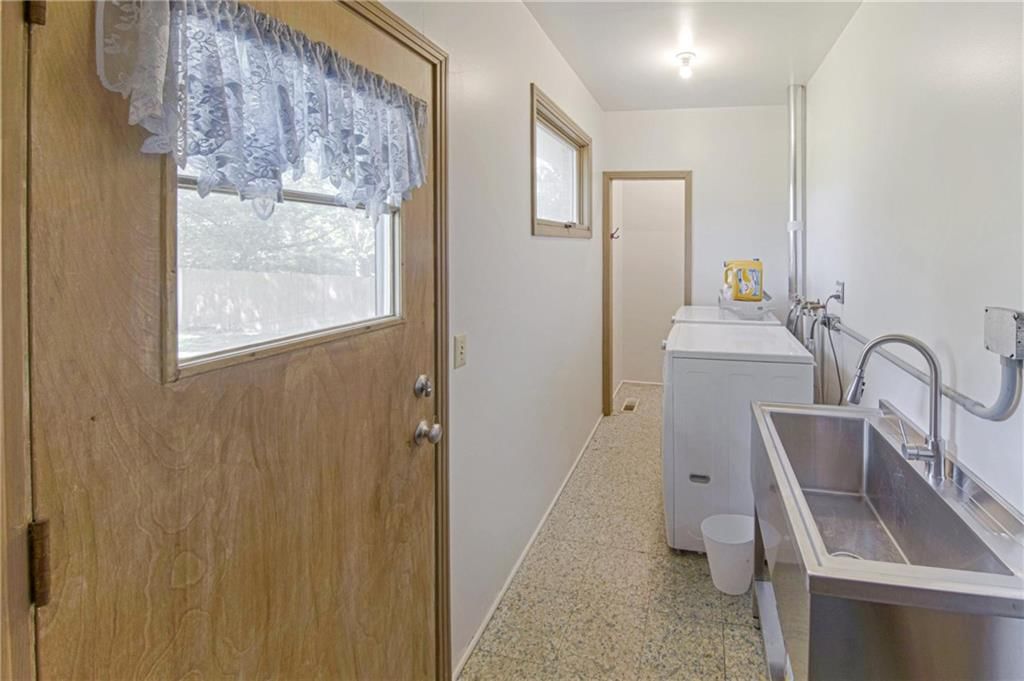 4411 W 97 Street — photo 22