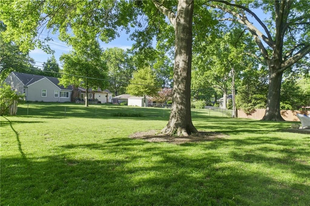 4411 W 97 Street — photo 26