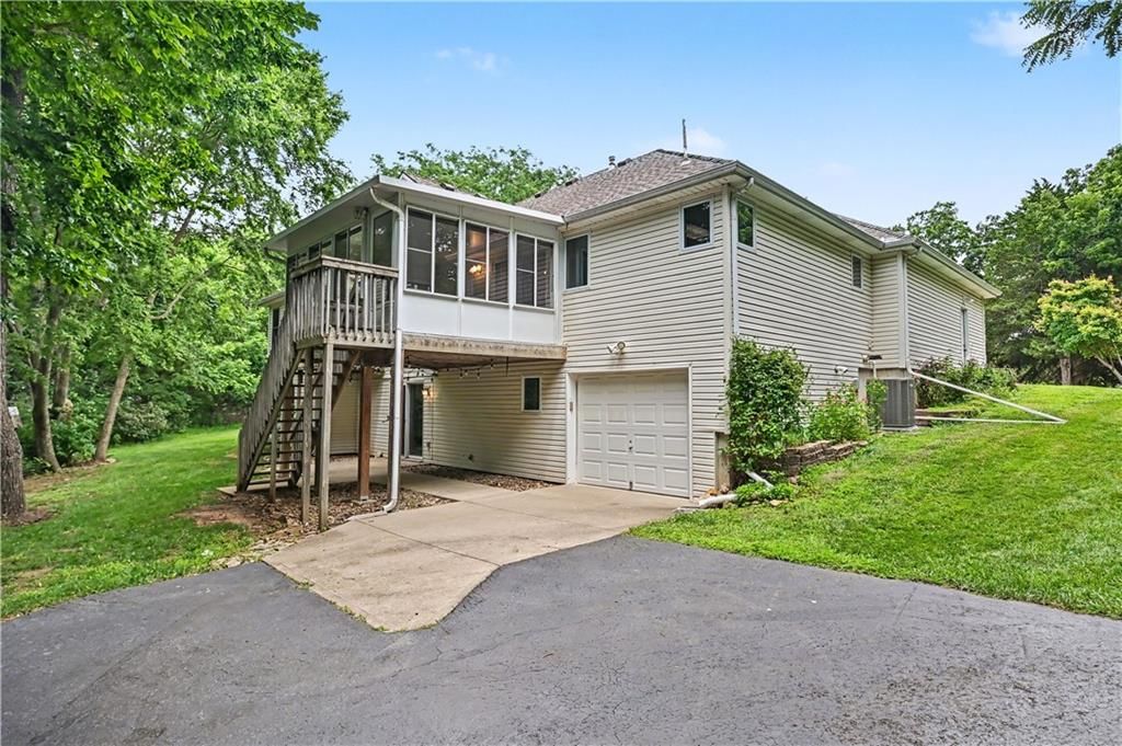 6234 Ogg Road — photo 32