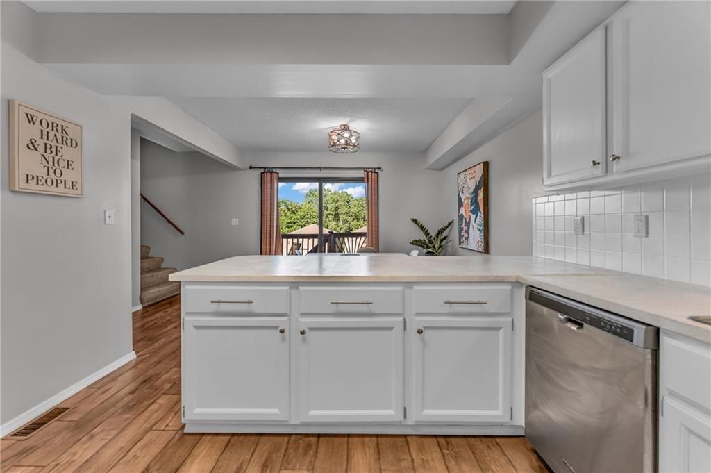 936 Alma Drive — photo 15