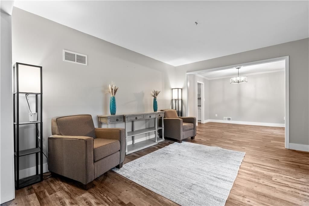 410 SE RICHARDSON Place — photo 8