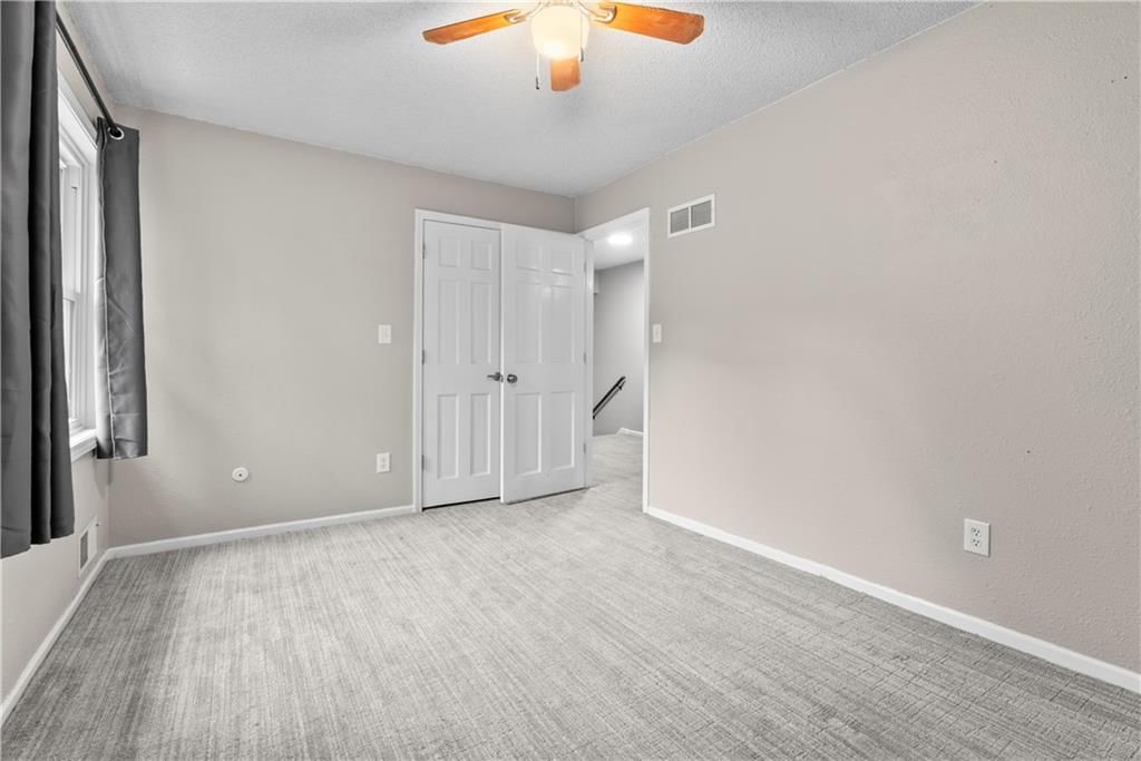 410 SE RICHARDSON Place — photo 25