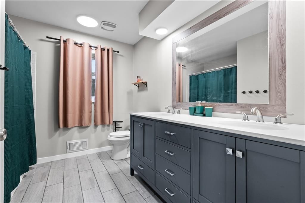 410 SE RICHARDSON Place — photo 28