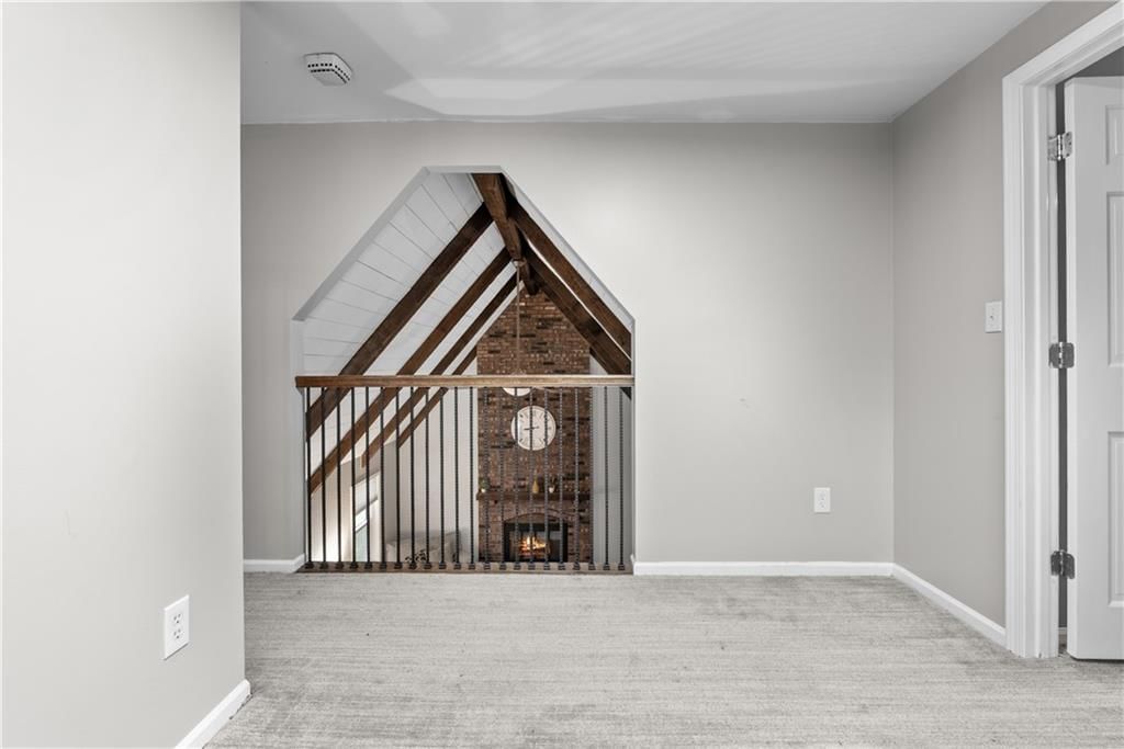 410 SE RICHARDSON Place — photo 31