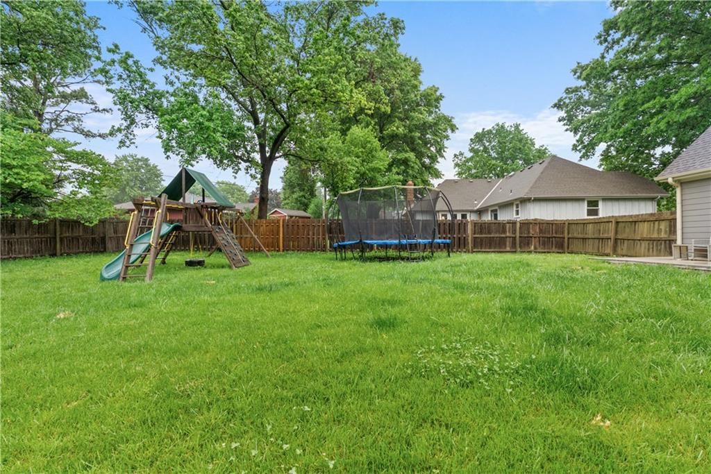 410 SE RICHARDSON Place — photo 43