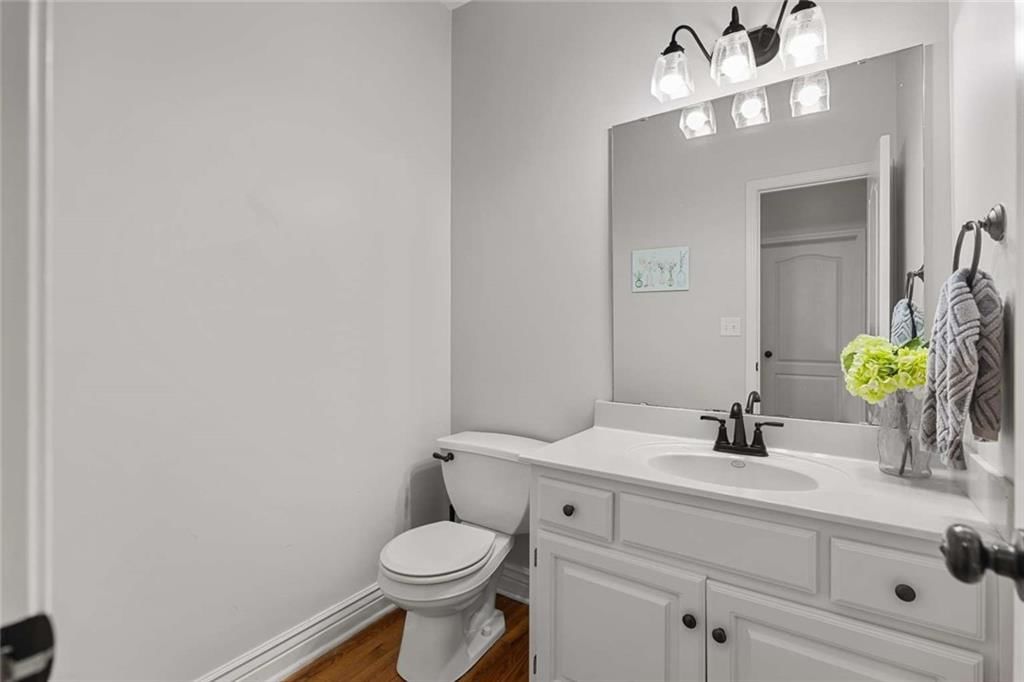 2312 SW Westminster Drive — photo 9