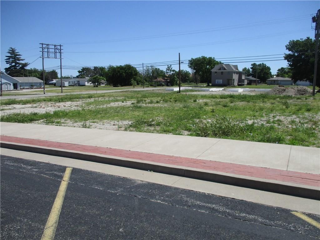 317 S Main Street — photo 4