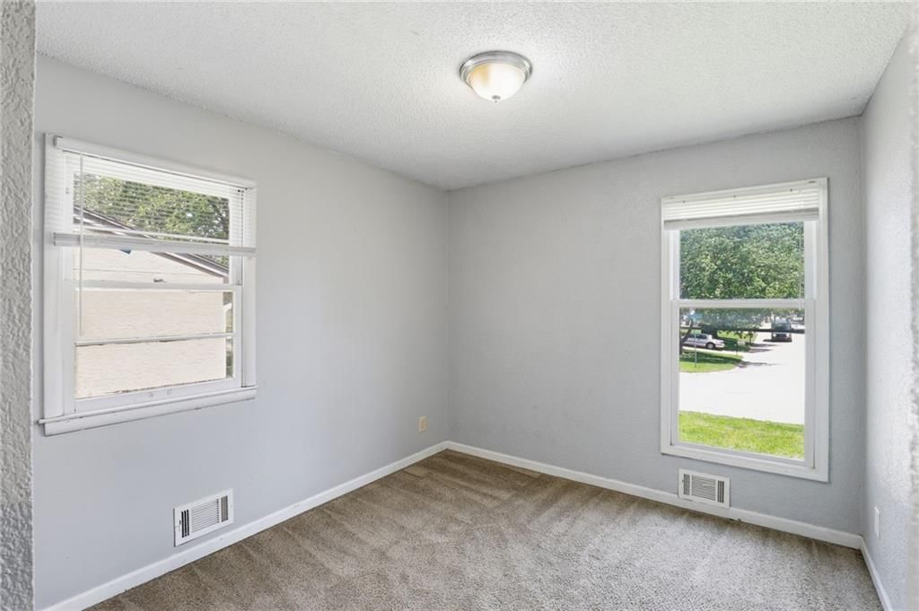 4300 S Liberty Street — photo 23