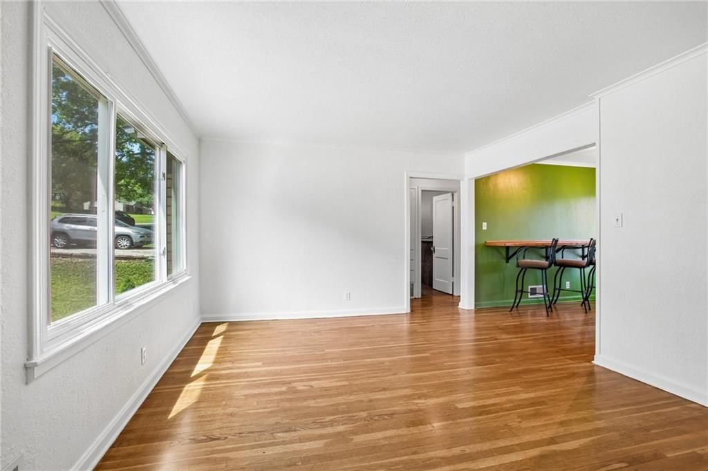 748 Hillside Avenue — photo 3