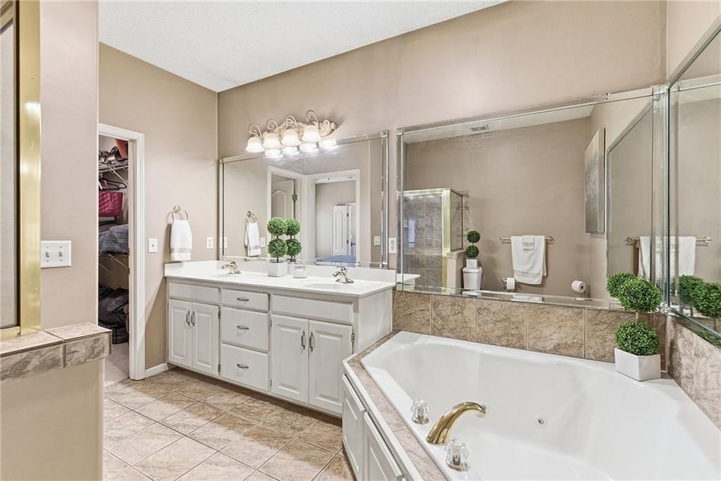 3604 S Bolger Court — photo 18