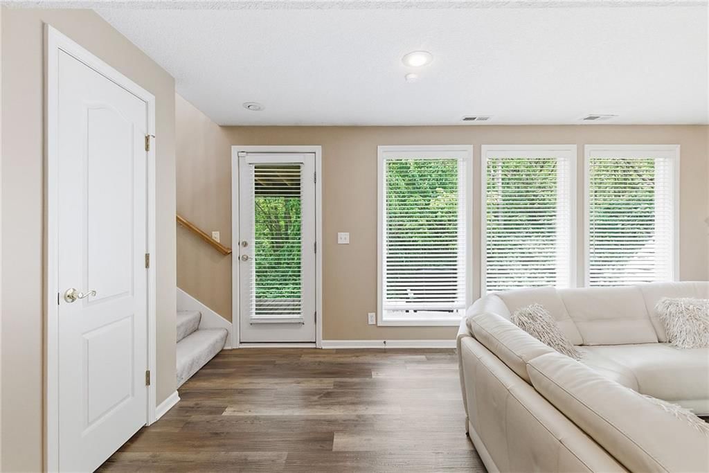 3604 S Bolger Court — photo 26
