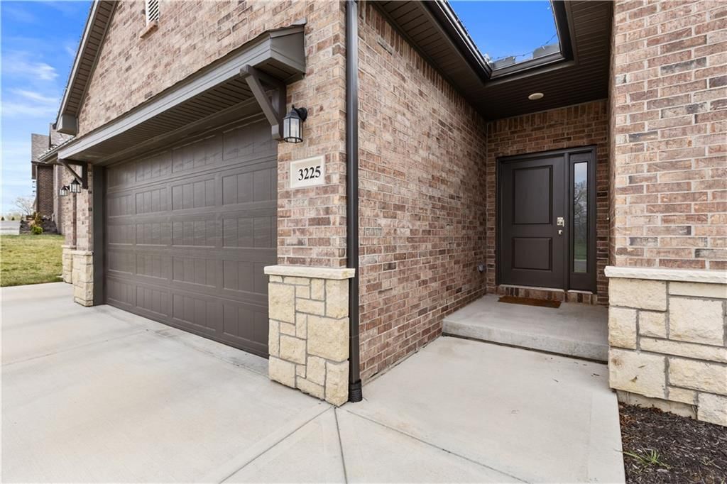 3225 N 109th Place — photo 3
