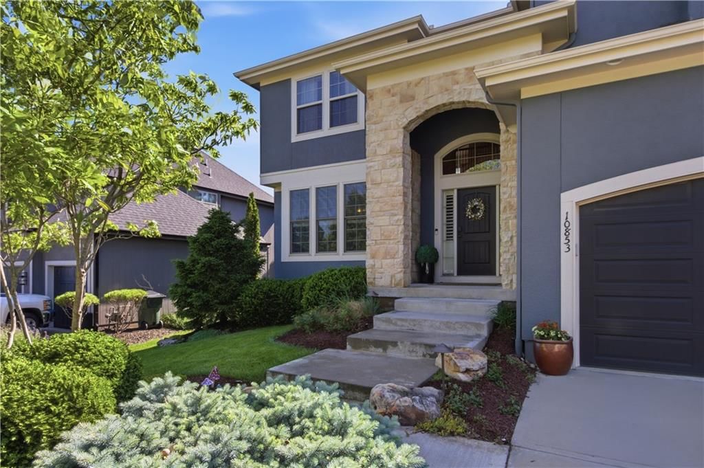 10853 S Theden Street — photo 2