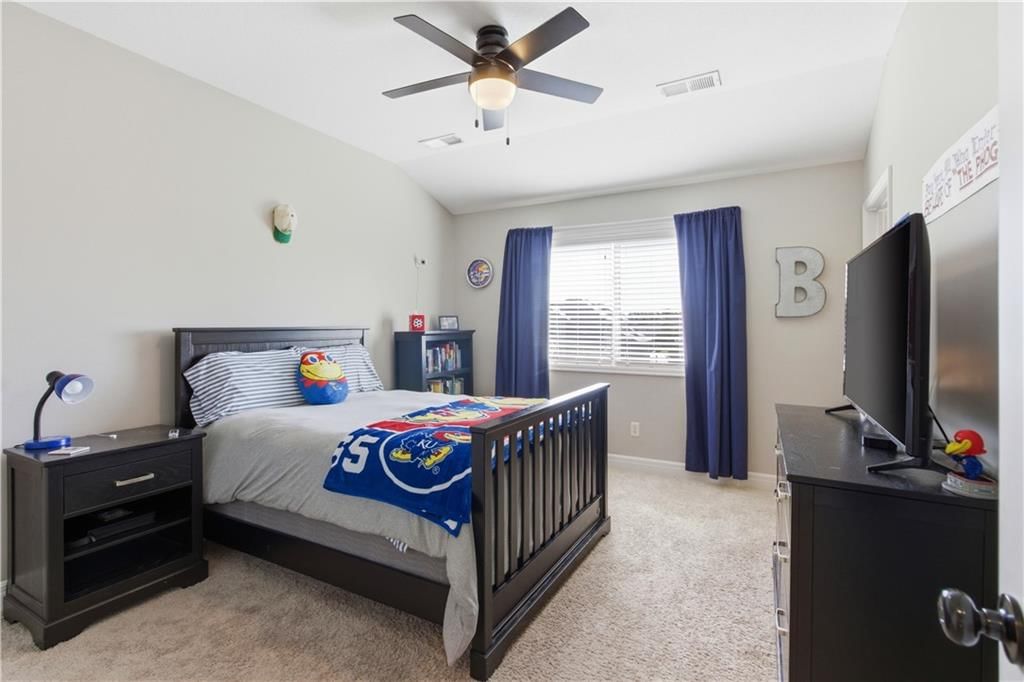 10853 S Theden Street — photo 32