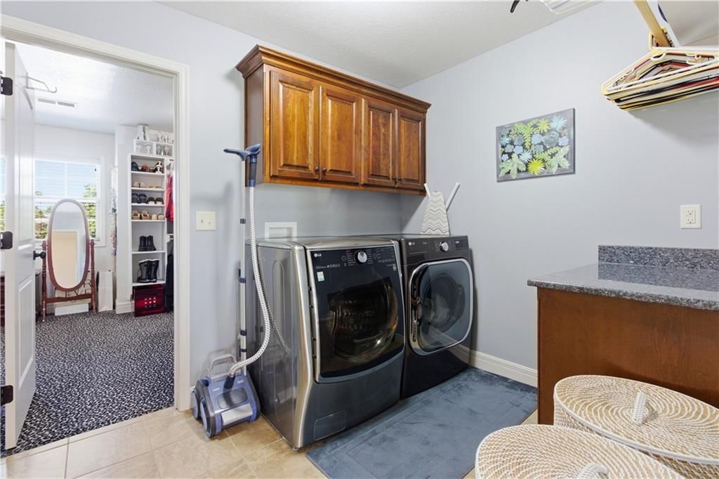 10853 S Theden Street — photo 44
