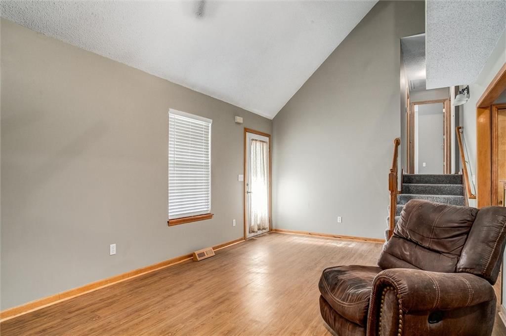 102 20 Avenue S — photo 9