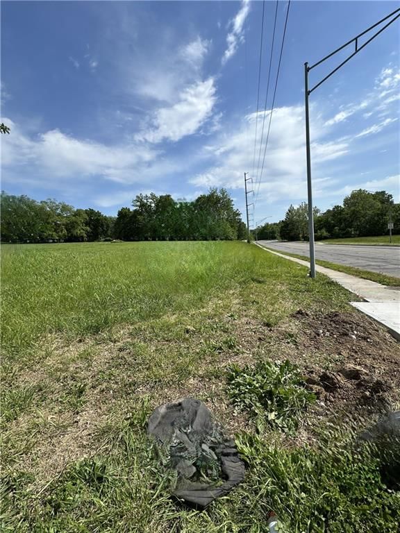 15607 E Independence Avenue — photo 4