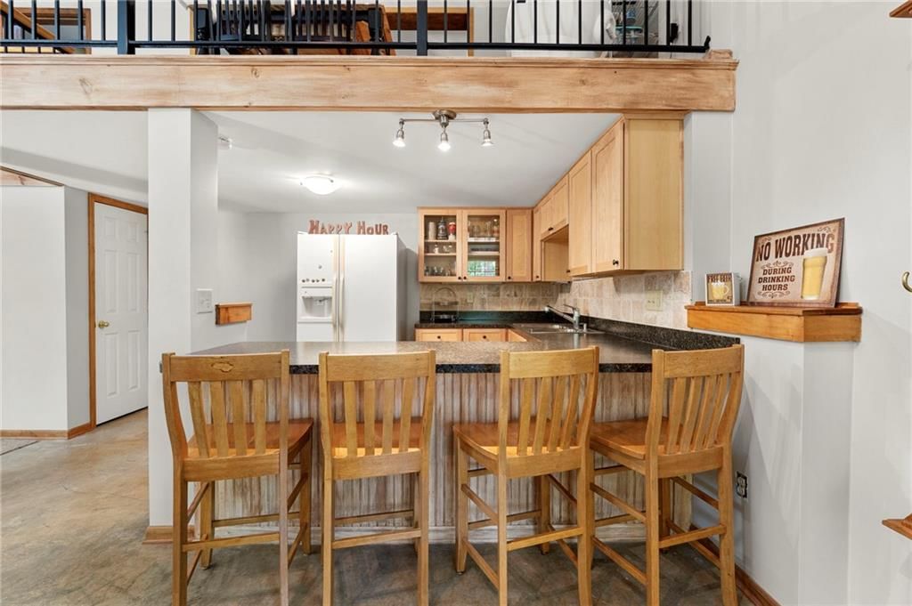 2400 SW Clear Creek Court — photo 56
