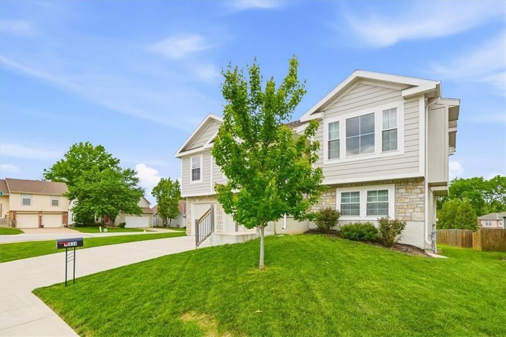 12634 Fountain Lake Circle — photo 3