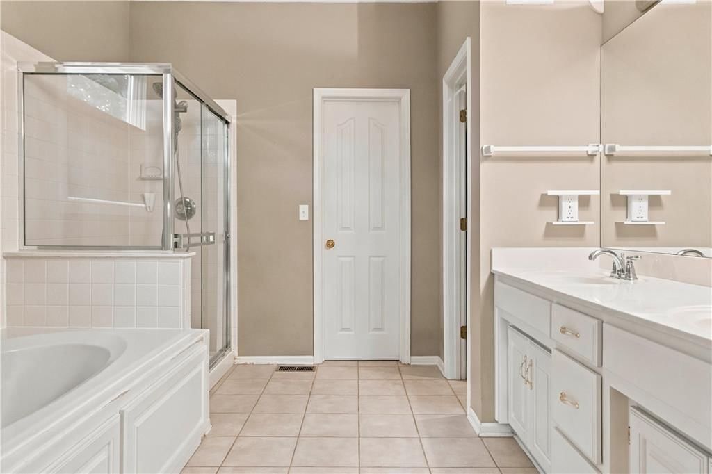 11820 Skyview Lane — photo 26