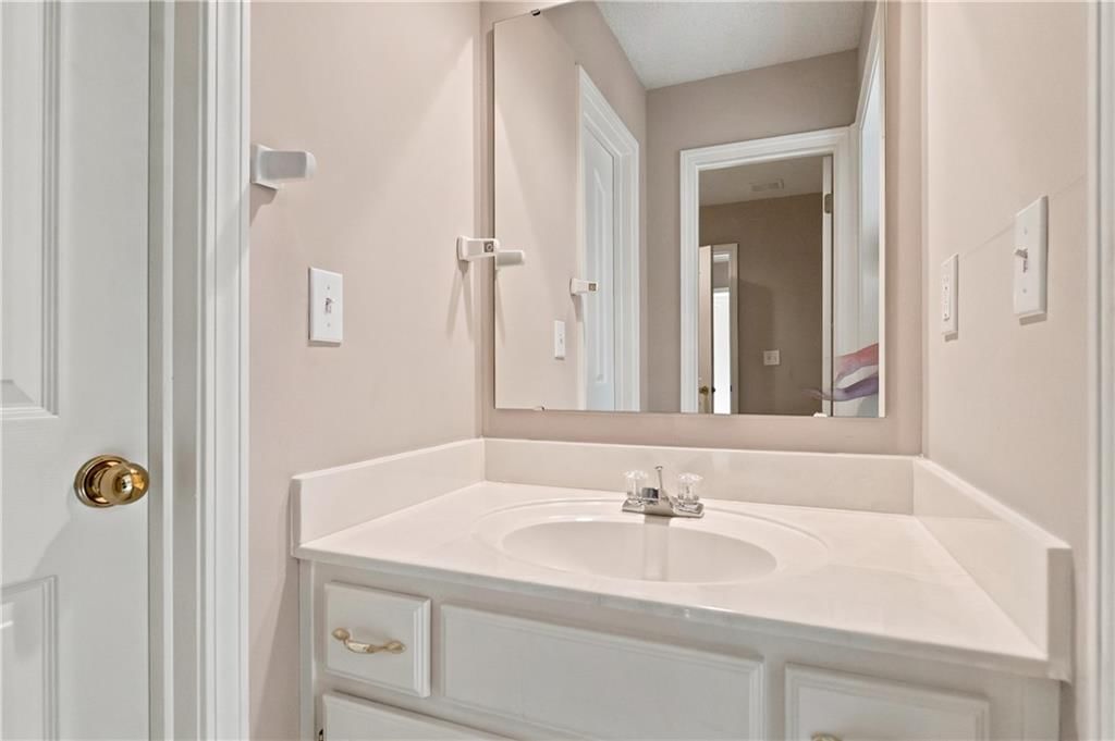 11820 Skyview Lane — photo 34