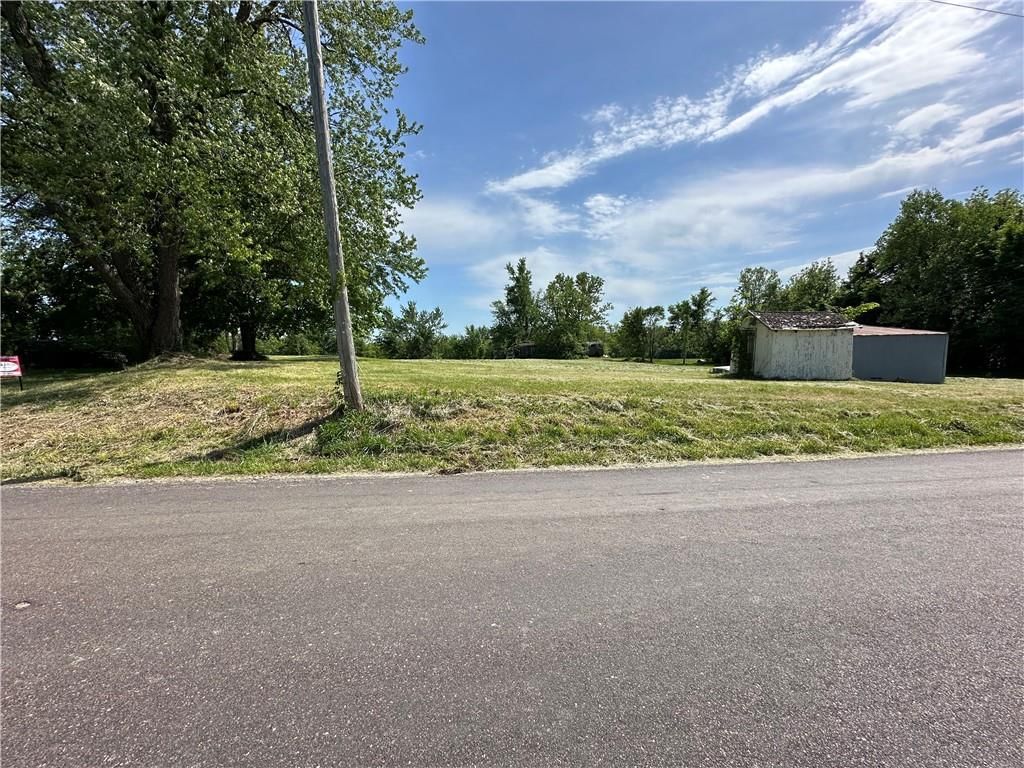 27601-27609 E Hoover Road — photo 3