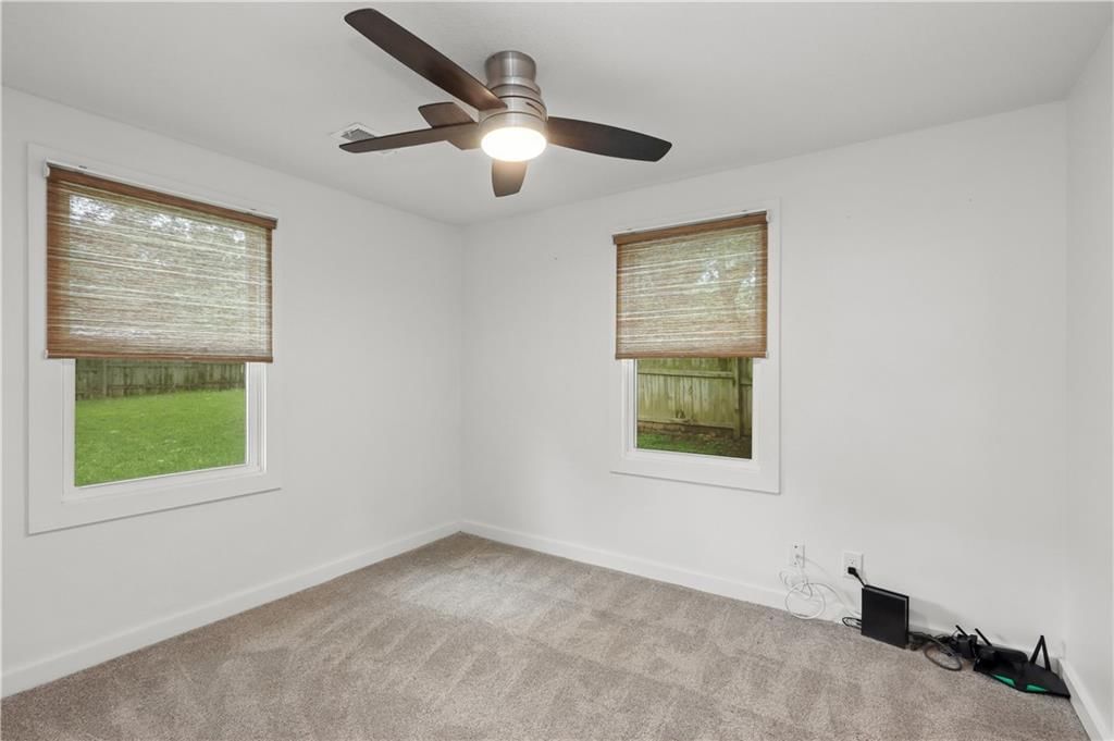 1025 S 50th Drive — photo 15