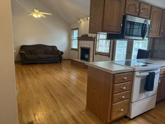 328 NE Greystone Drive — photo 10