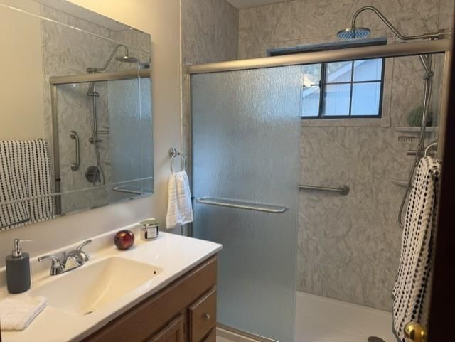 328 NE Greystone Drive — photo 22