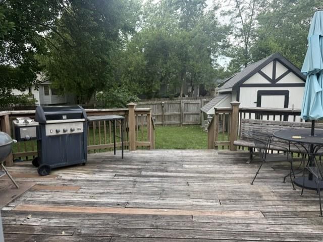 328 NE Greystone Drive — photo 42