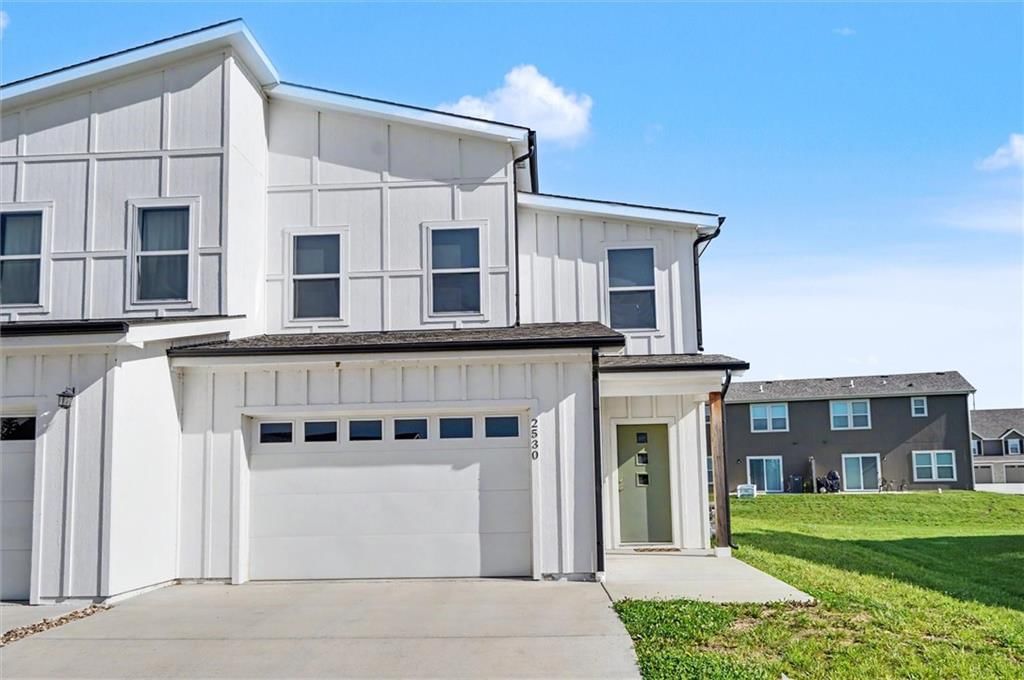 2530 Arlene Place — photo 2