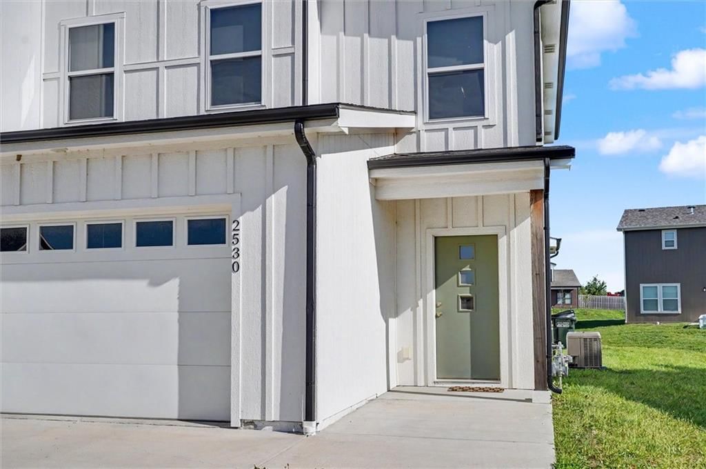 2530 Arlene Place — photo 3