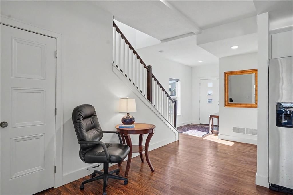 2530 Arlene Place — photo 6