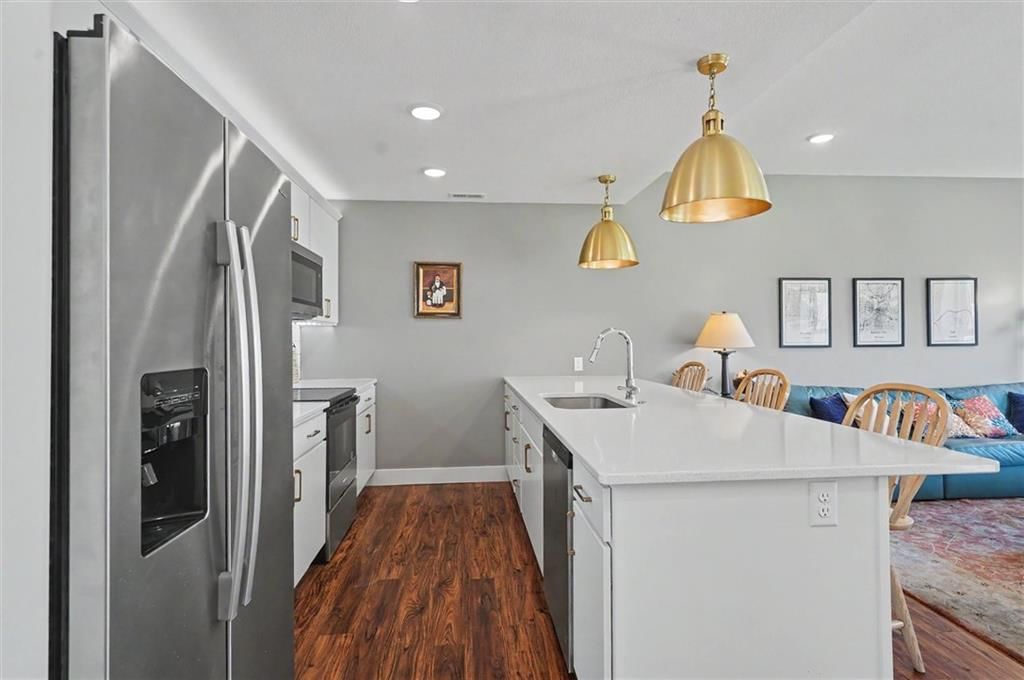 2530 Arlene Place — photo 8