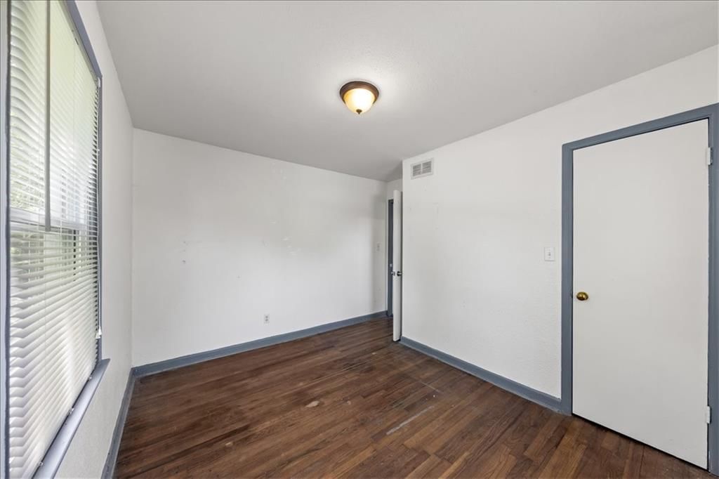 17214 Chula Vista Drive — photo 16