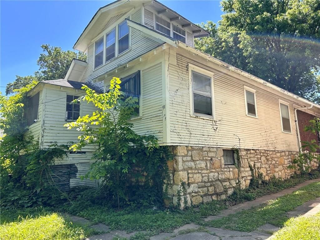 3419 Bales Avenue — photo 4