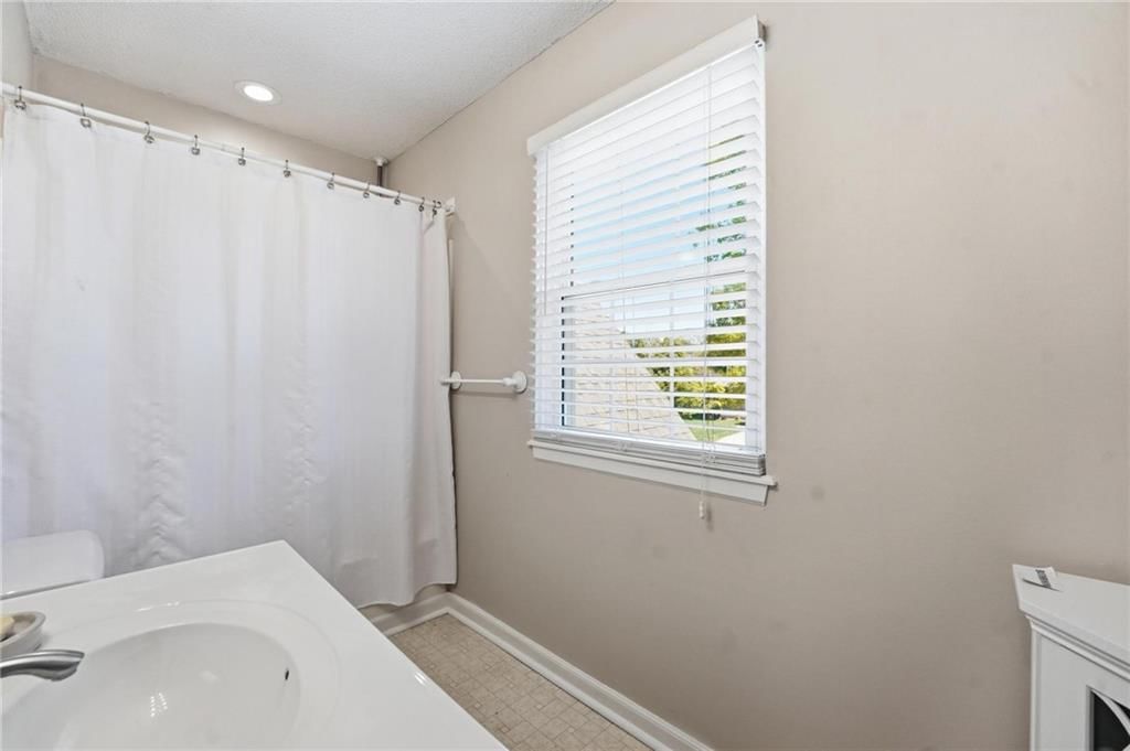 1200 Tyler Lane — photo 24