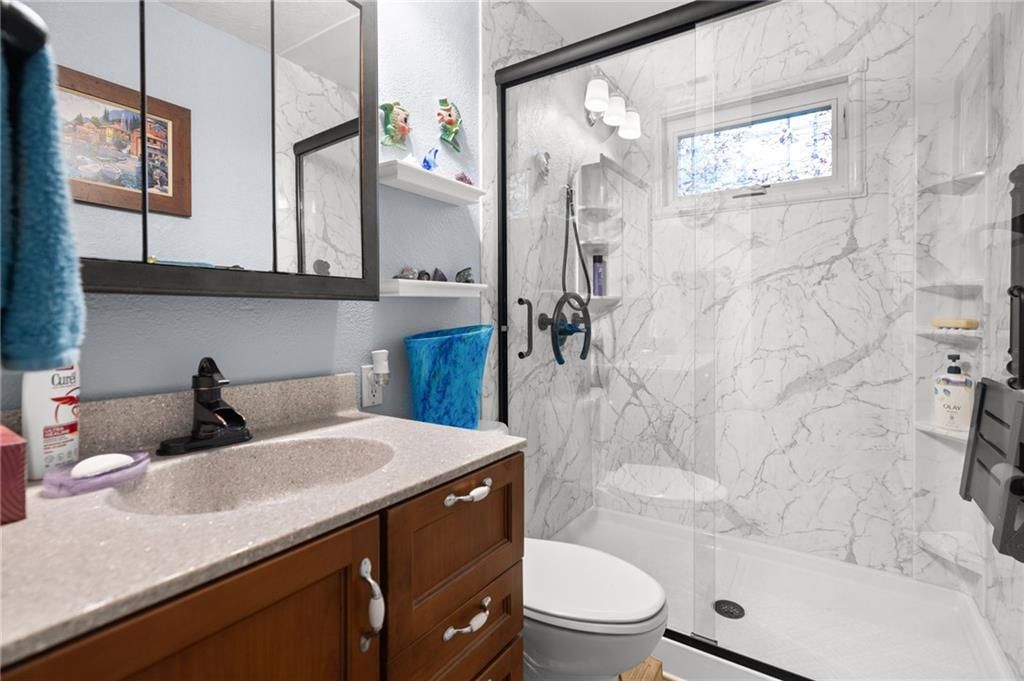 2214 Learnard Avenue — photo 14