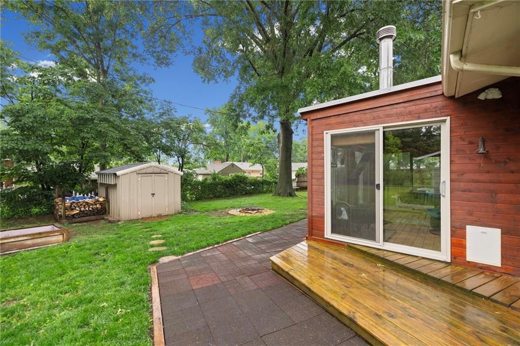 2214 Learnard Avenue — photo 21