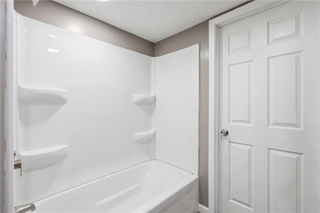 5807 N Flora Avenue — photo 32