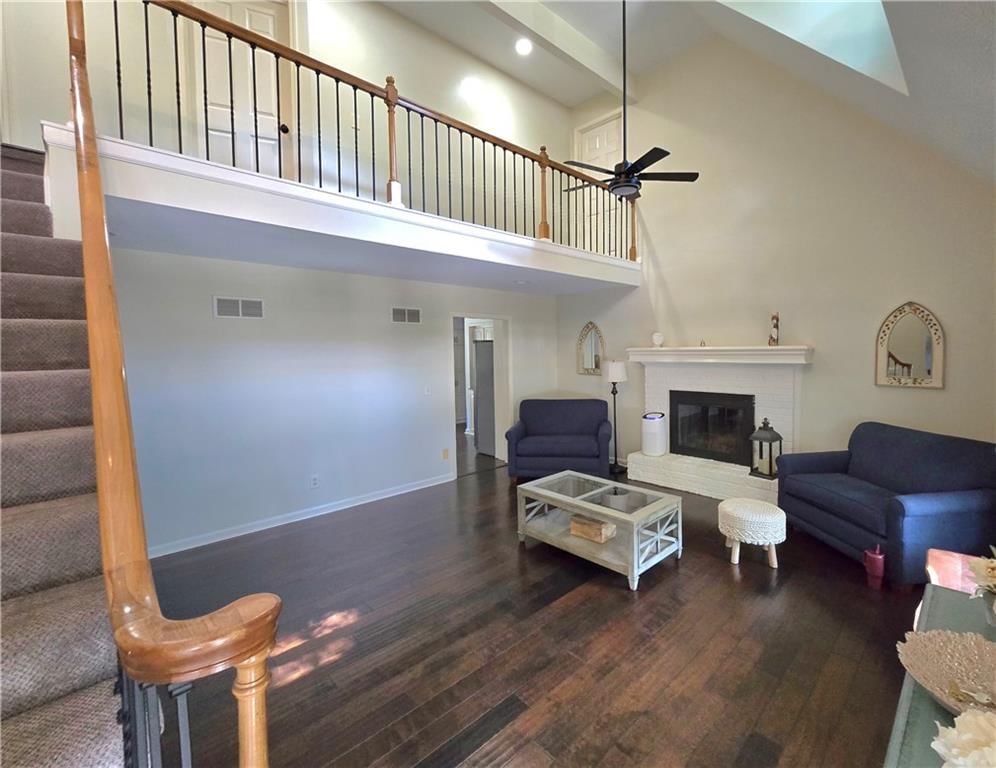 632 Butternut Lane — photo 4