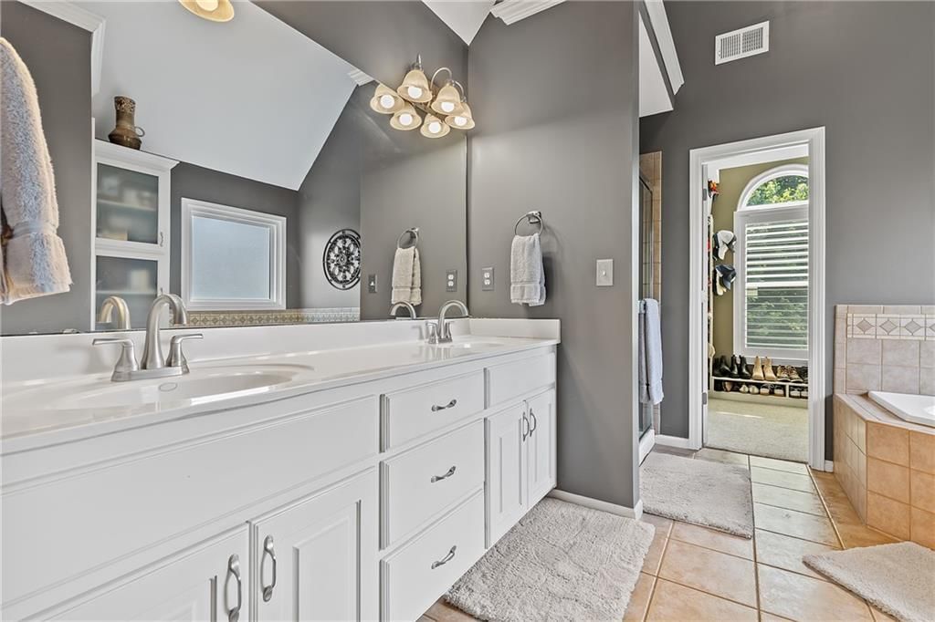 5816 Longview Street — photo 27
