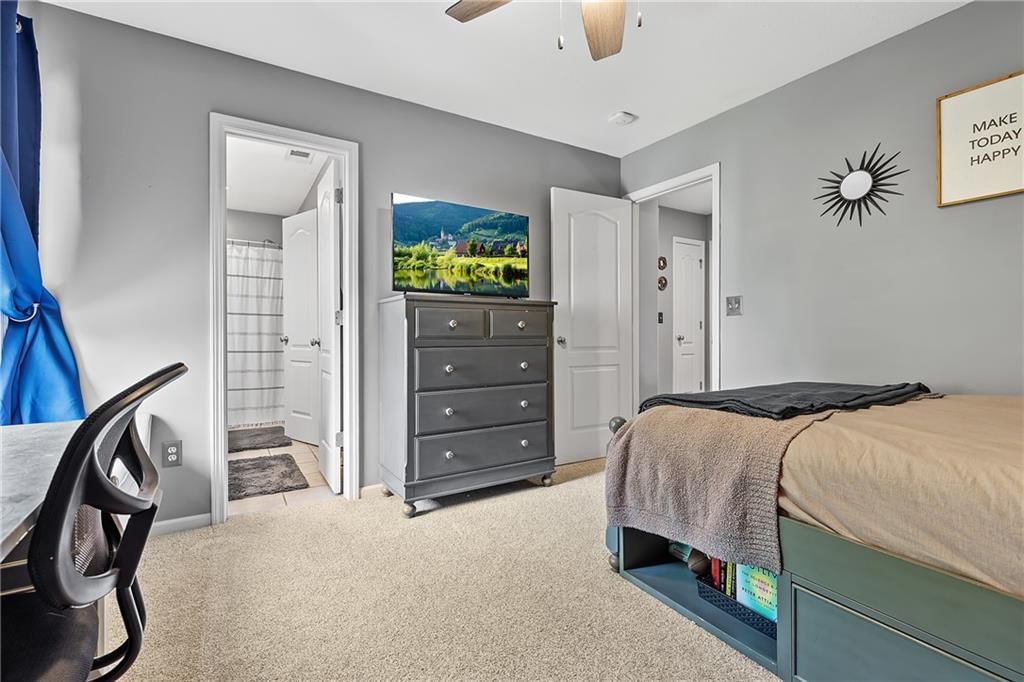 5816 Longview Street — photo 33