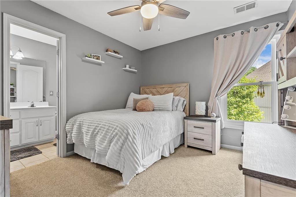 5816 Longview Street — photo 35