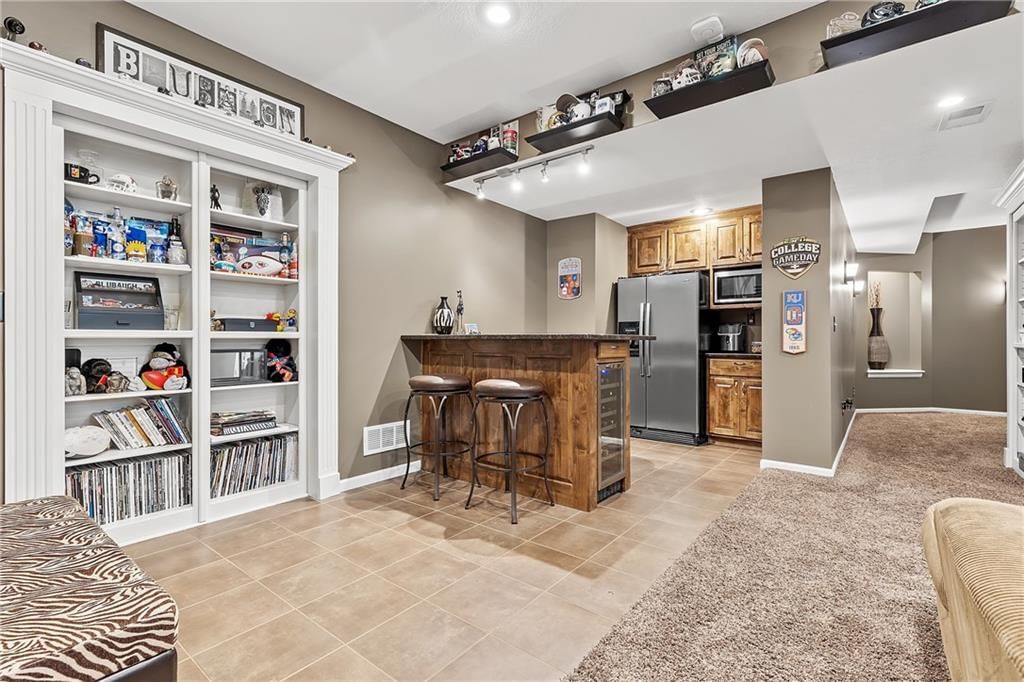 5816 Longview Street — photo 43