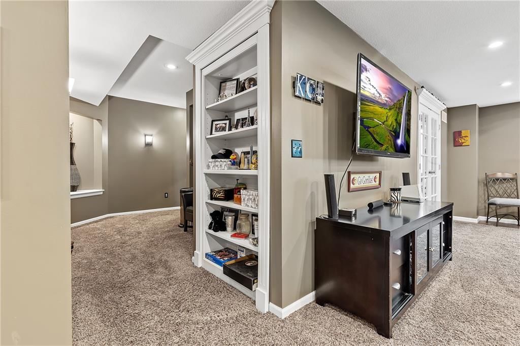 5816 Longview Street — photo 47