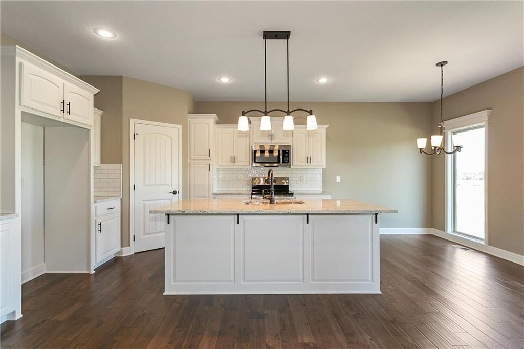 8895 N Monroe Avenue — photo 11