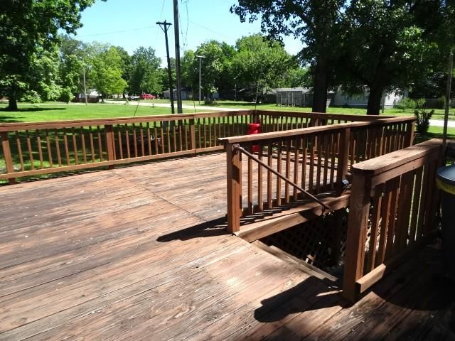 520 E Hickory Street — photo 2